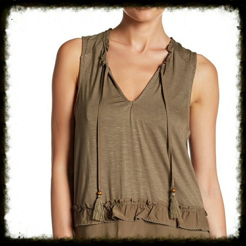 ⏳⏳ON SALE!! Democracy Ruffle Neck Tie Hi-Lo Blouse
