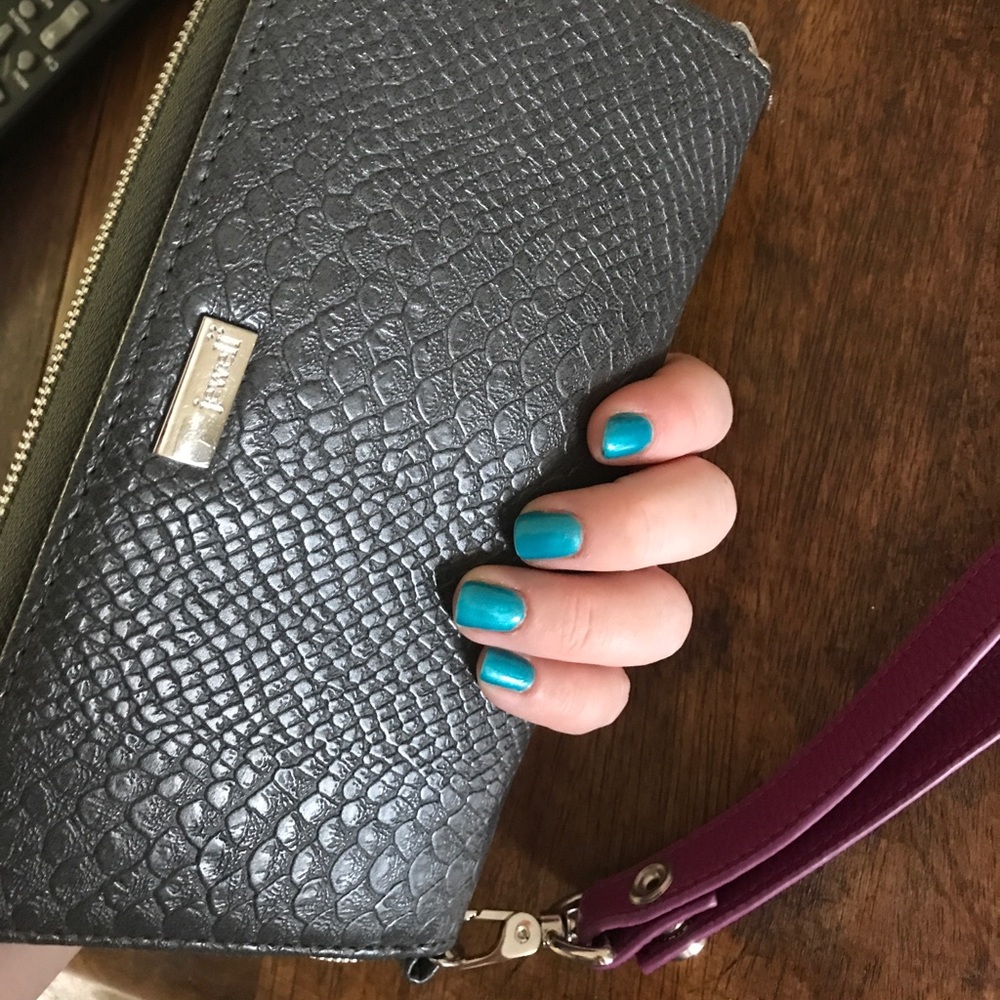 Wallet by thirty one wristlet