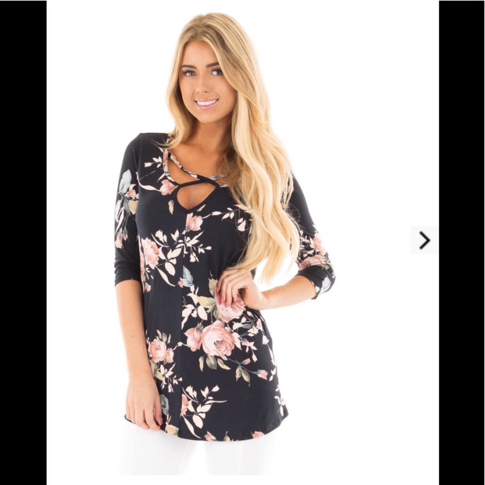 Floral swing tee
