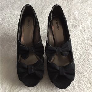 Xhilaration Black Bow High Heels Size 9