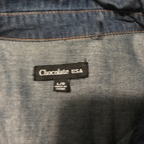 Button down - Picture 2 of 2