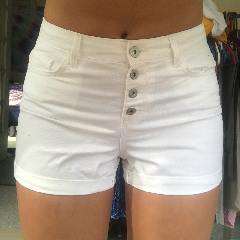 White high waisted shorts