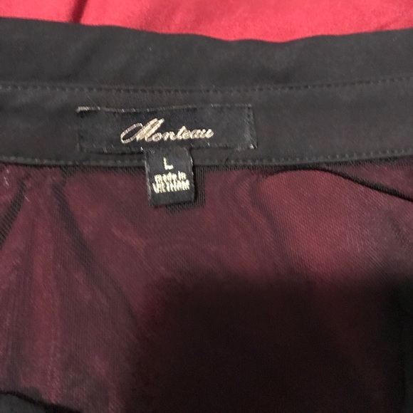 Button down - Picture 2 of 2