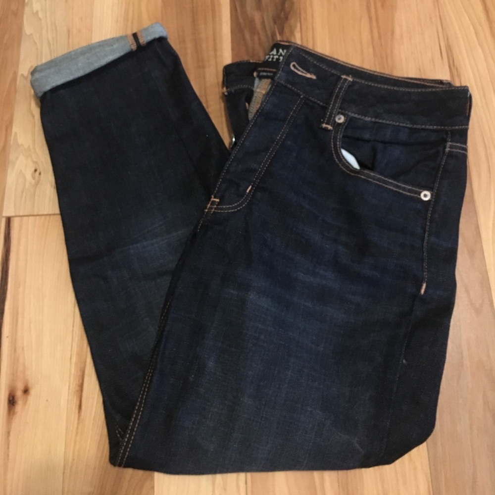 American Eagle tomgirl jeans