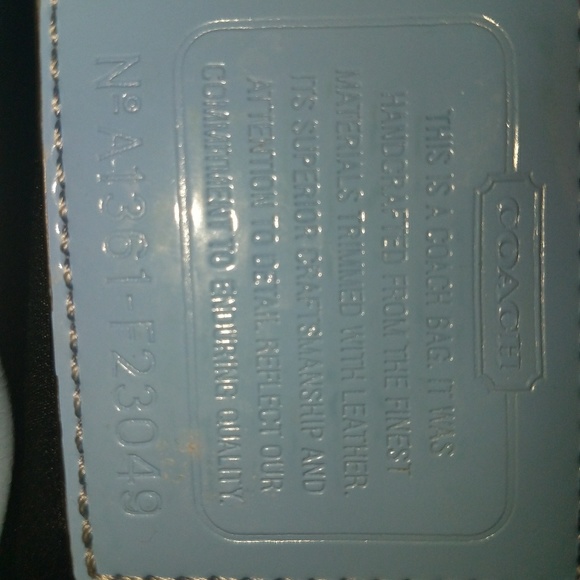 Coach purse - Picture 3 of 4