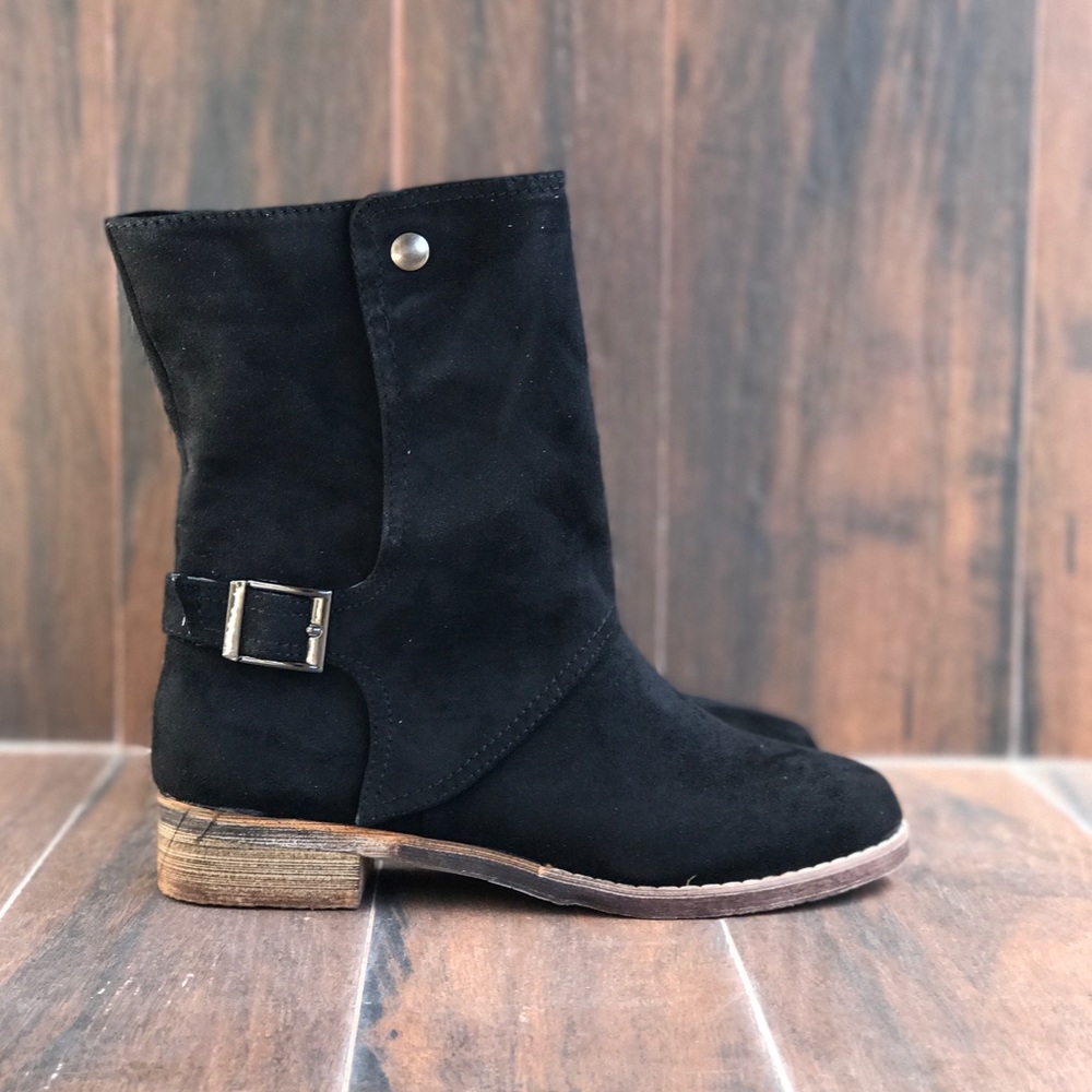 Black Buckle Threat Mid Shaft Ankle Boots - Picture 2 of 6