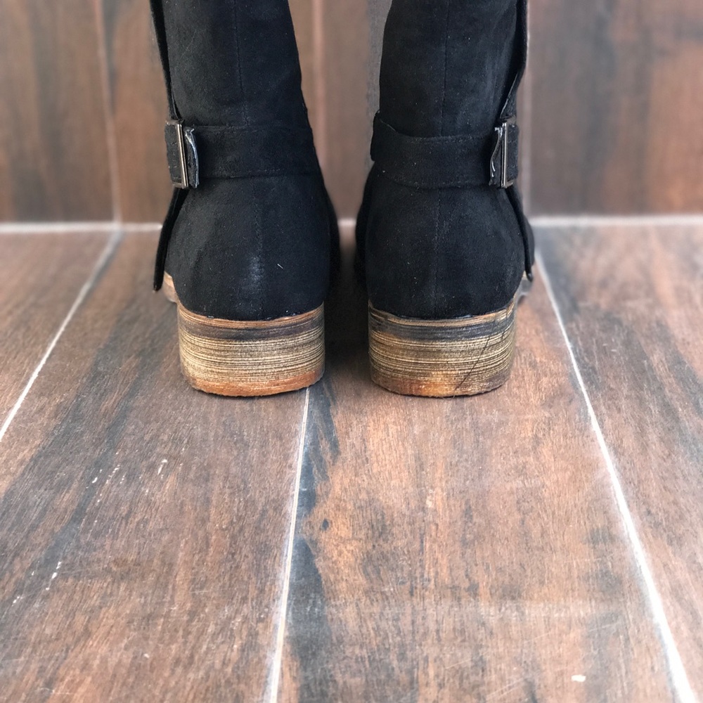 Black Buckle Threat Mid Shaft Ankle Boots - Picture 4 of 6