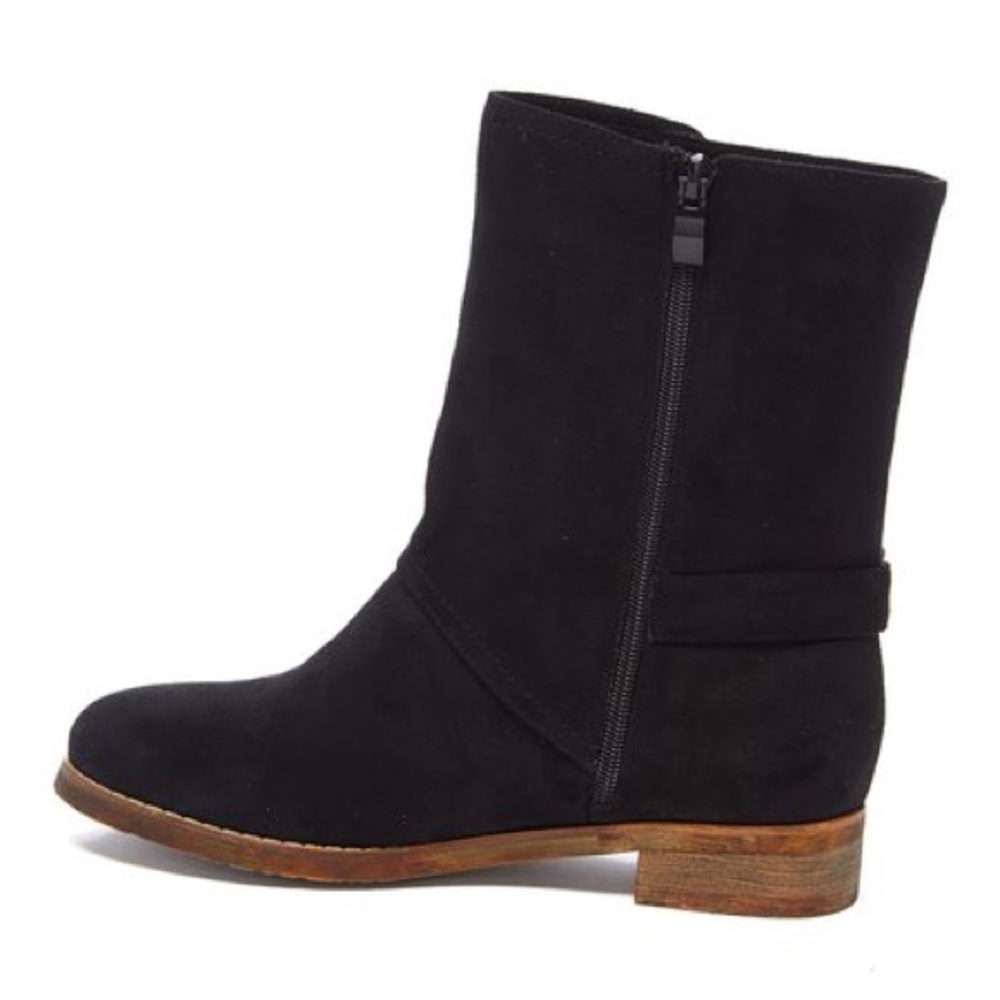 Black Buckle Threat Mid Shaft Ankle Boots - Picture 6 of 6