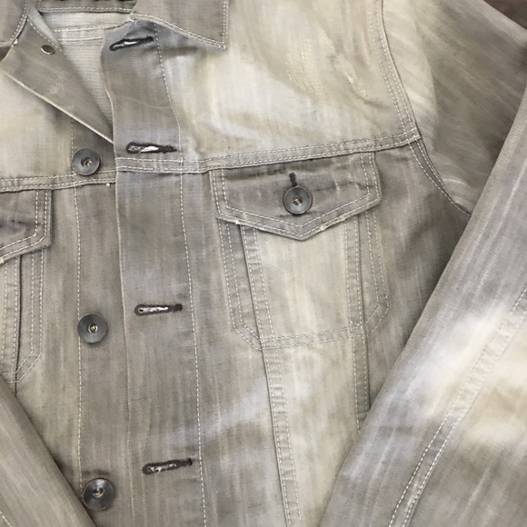 Jean jacket - Picture 2 of 3