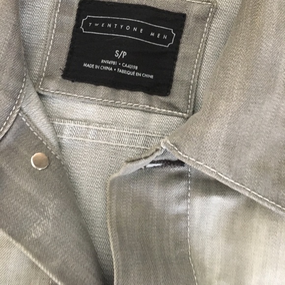 Jean jacket - Picture 3 of 3