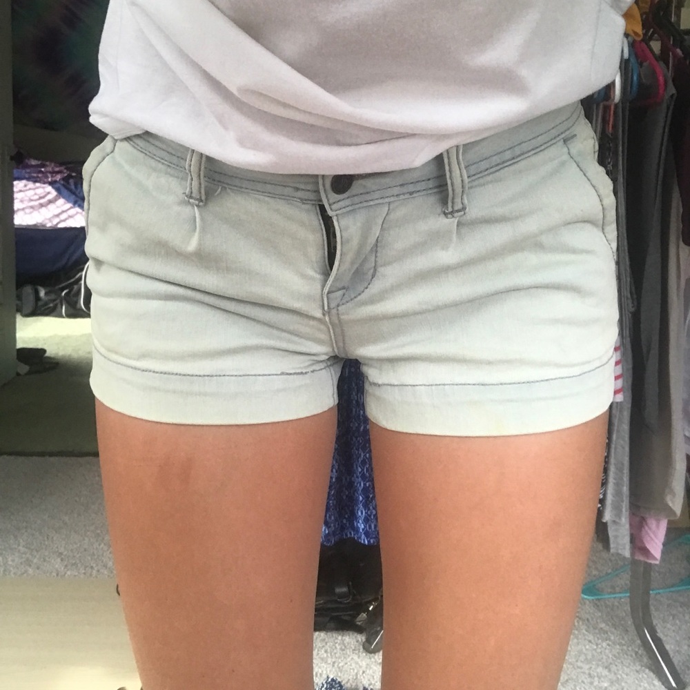 Light wash shorts
