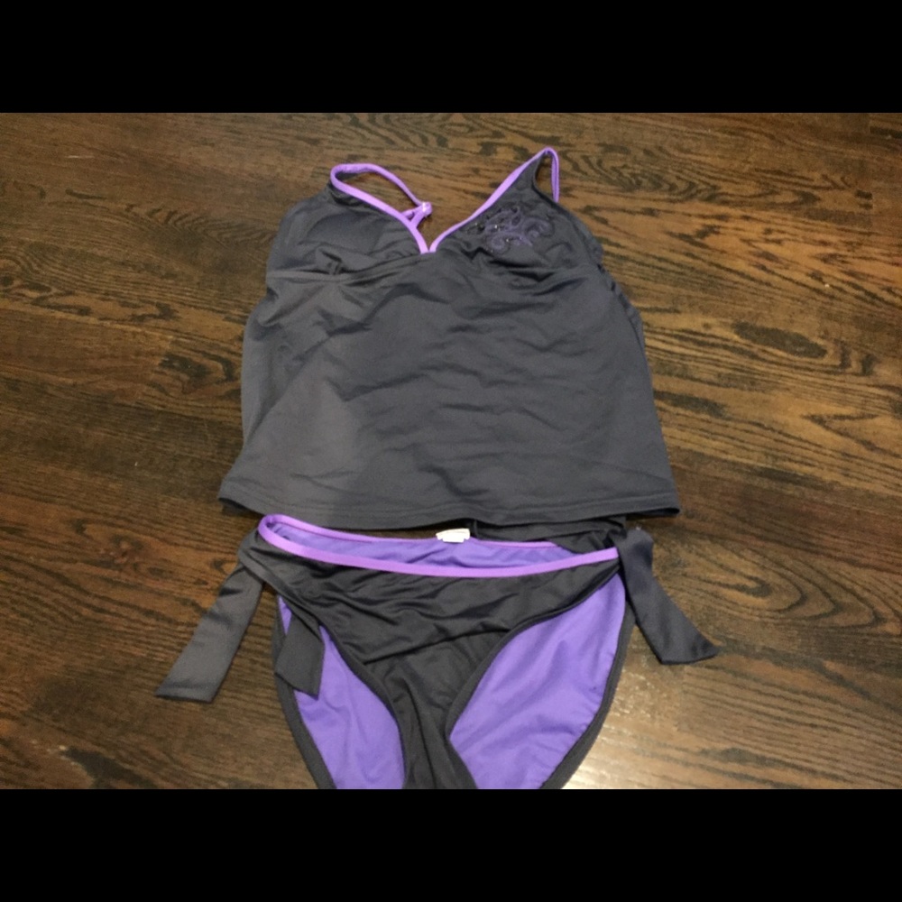 Mossimo tankini with padded embellished top