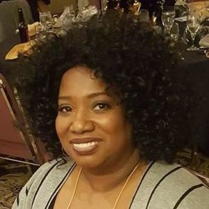 Meet your Posher, Simone