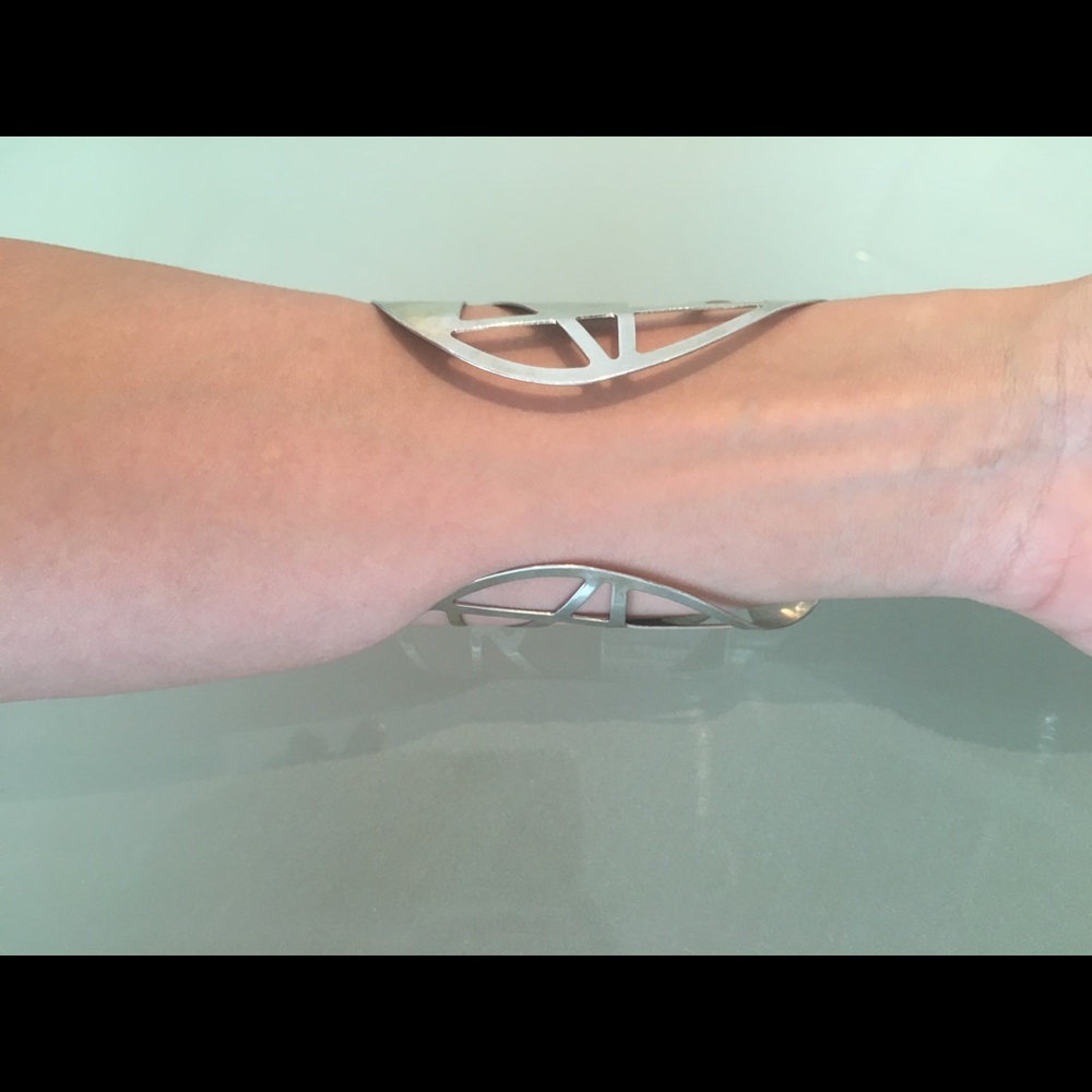 Silver cuff bracelet - Picture 3 of 3