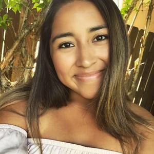 Meet your Posher, Macie