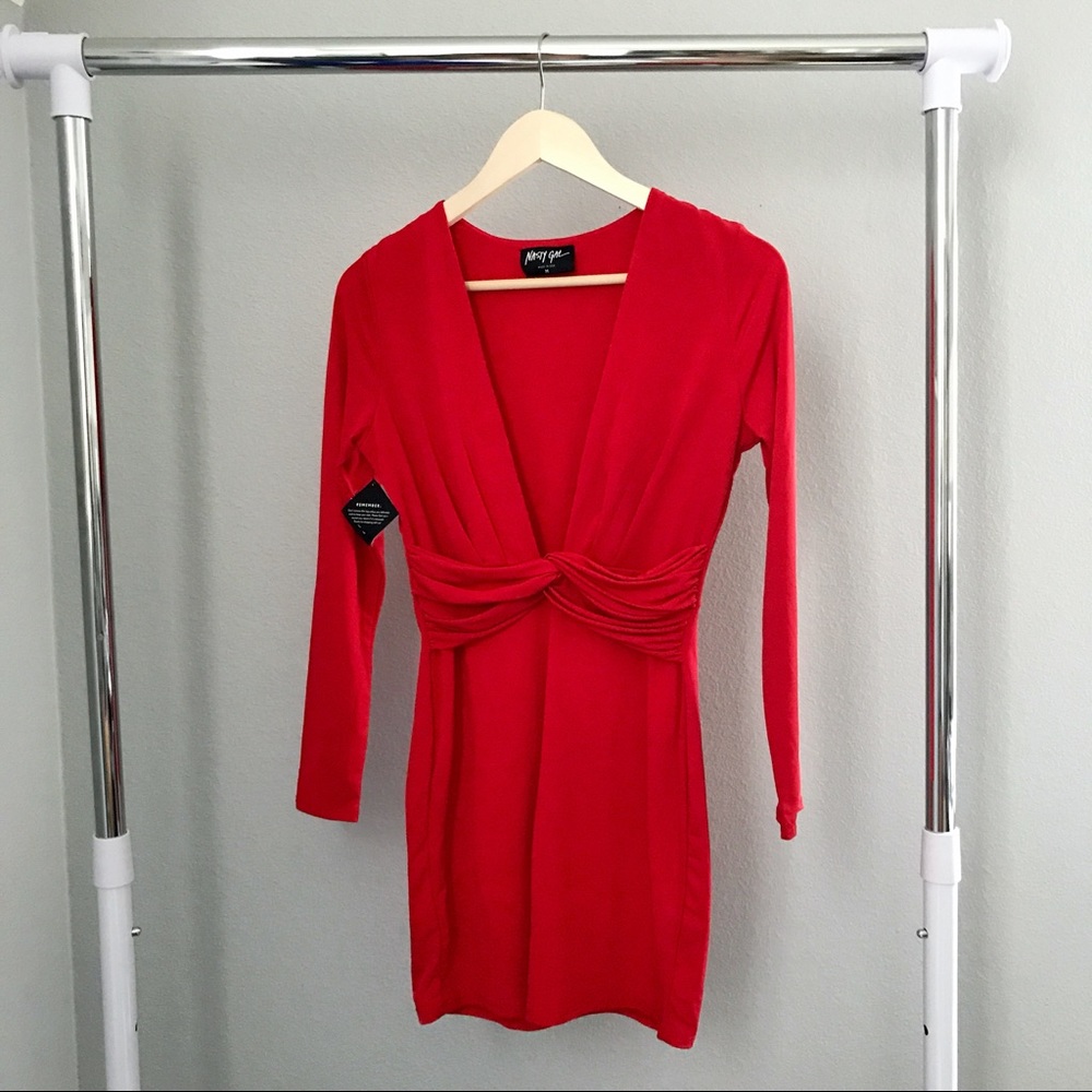 Plunging Neck Ruched Dress - Picture 8 of 8