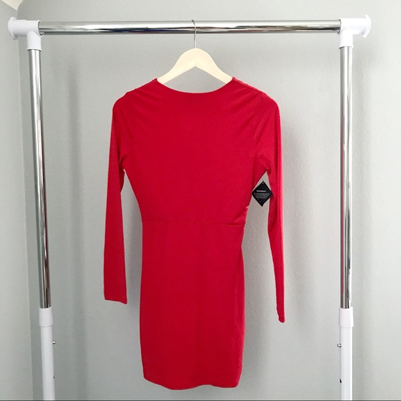 Plunging Neck Ruched Dress - Picture 5 of 8