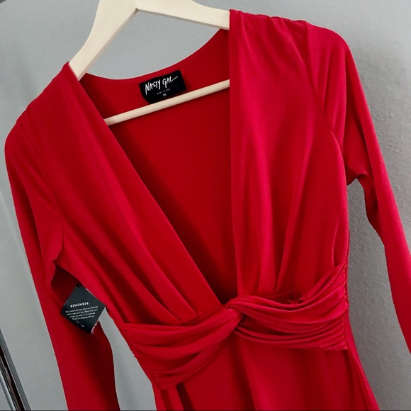 Plunging Neck Ruched Dress - Picture 7 of 8