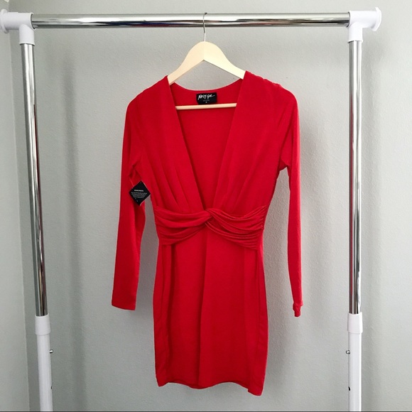 Plunging Neck Ruched Dress - Picture 8 of 8