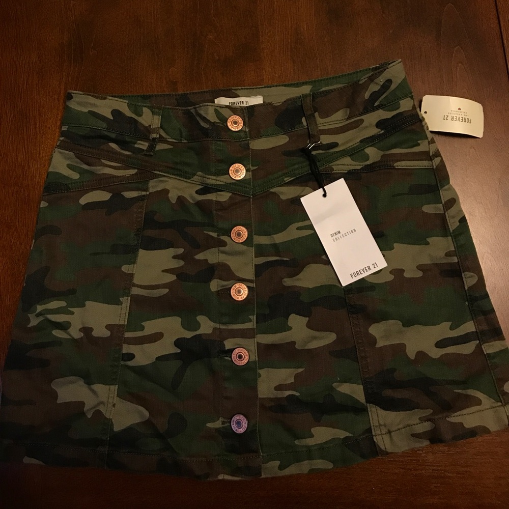 Camo button up skirt