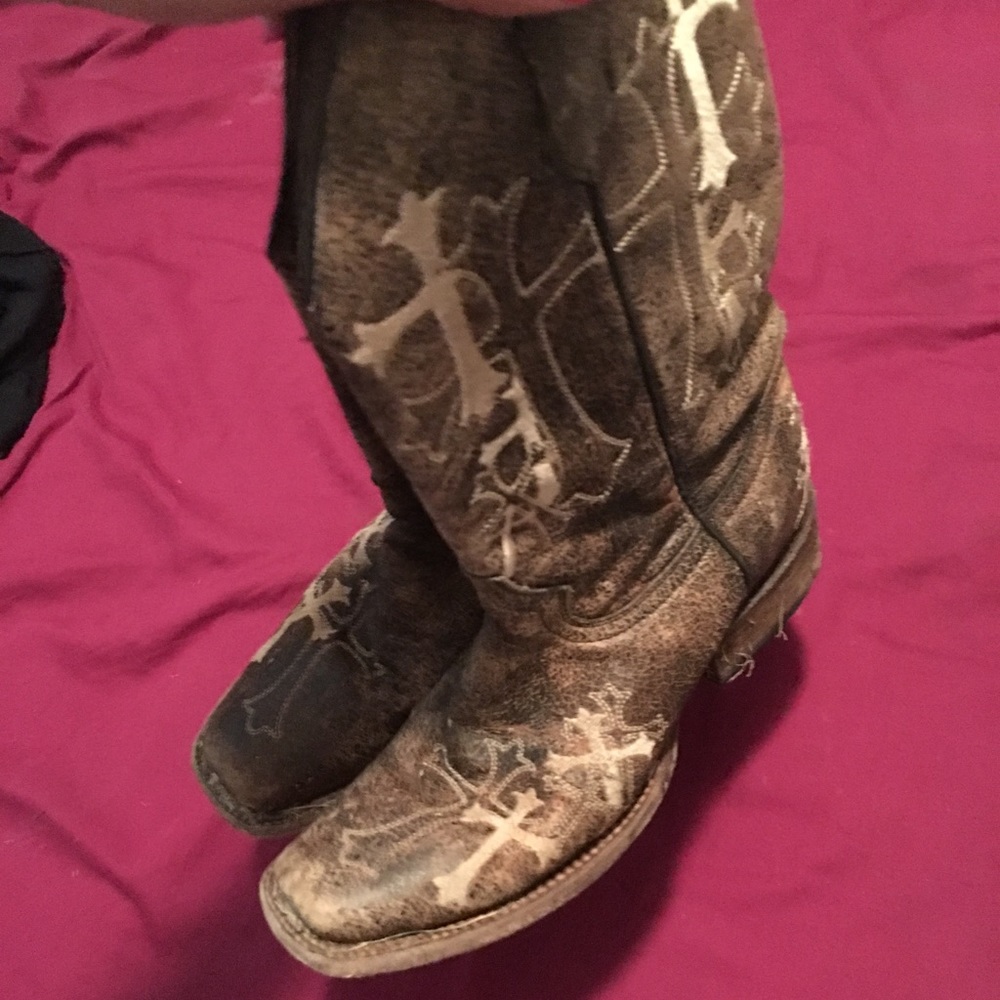 Corral boots