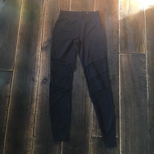 Black mesh panel leggings