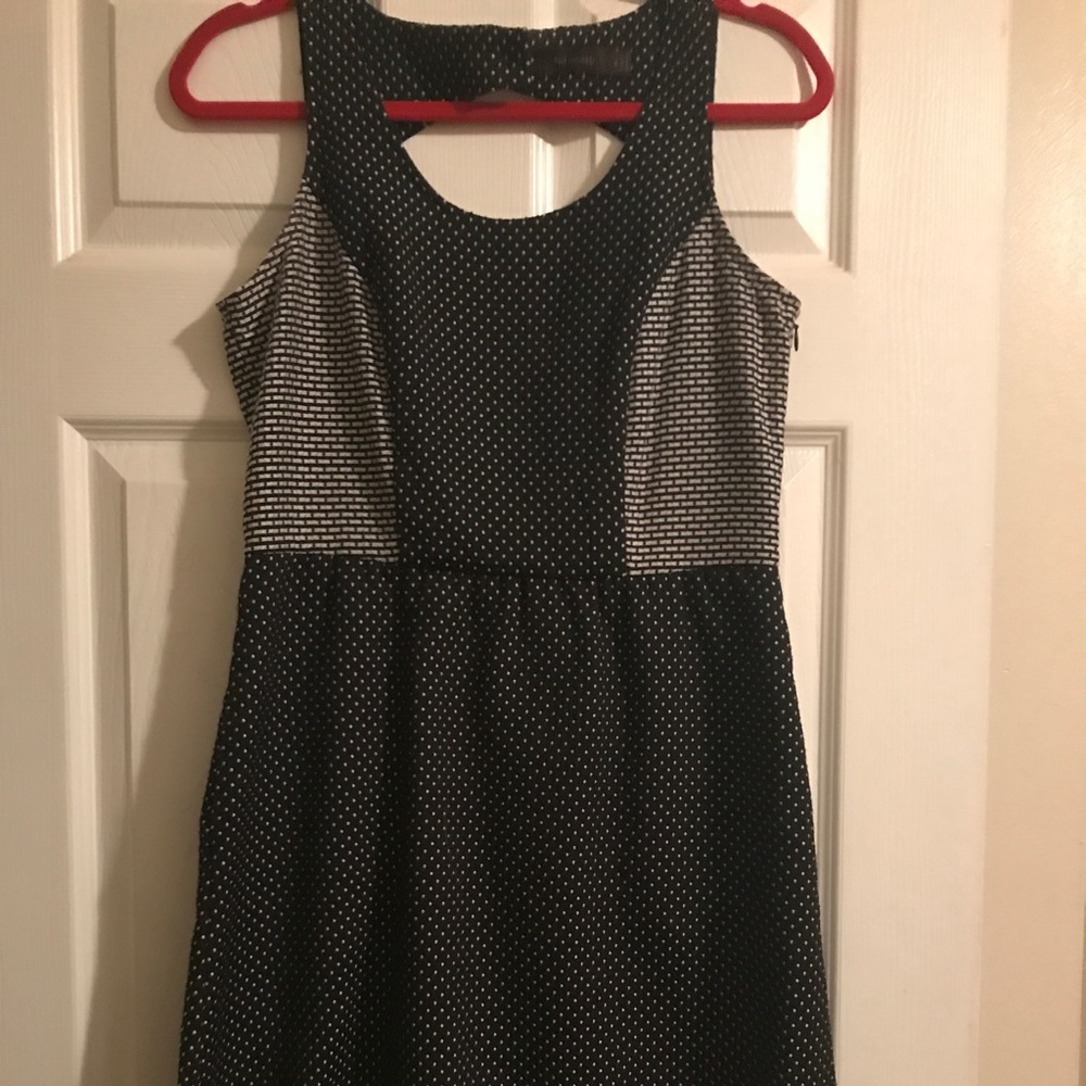 Classic b&w dress from The Limited size 8