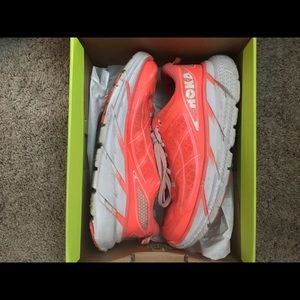 HOKA Clifton 2 size 7