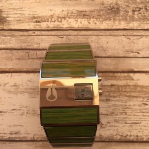 Nixon unisex watch