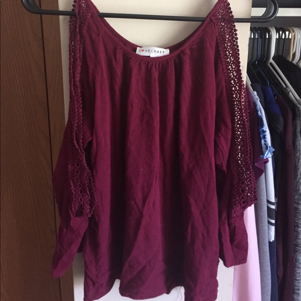 Burgundy cold shoulder shirt