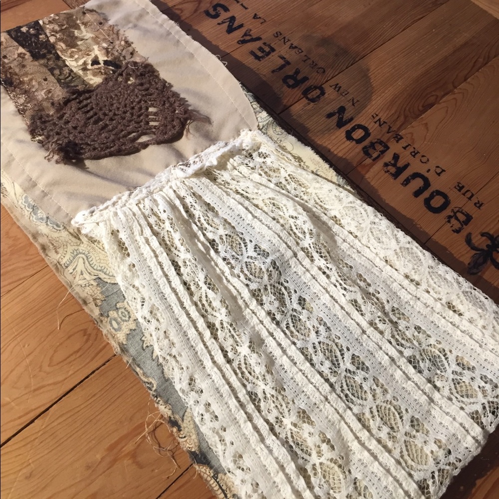Upcycled lace/cargo scarf // Fallen Angel - Picture 7 of 8