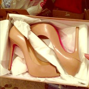CHRISTIAN LOUBOUTIN Flo 120