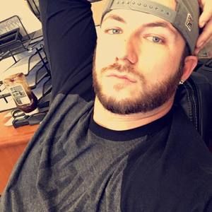 Meet your Posher, Derrick