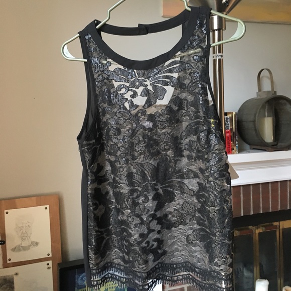 ASTR black lace sheer blouse w open back detail - Picture 5 of 5