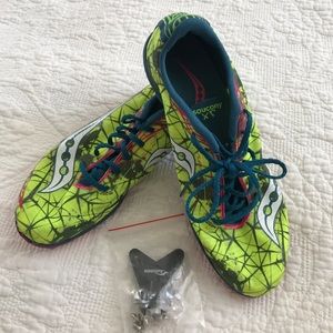 Saucony Track sneakers with spikes