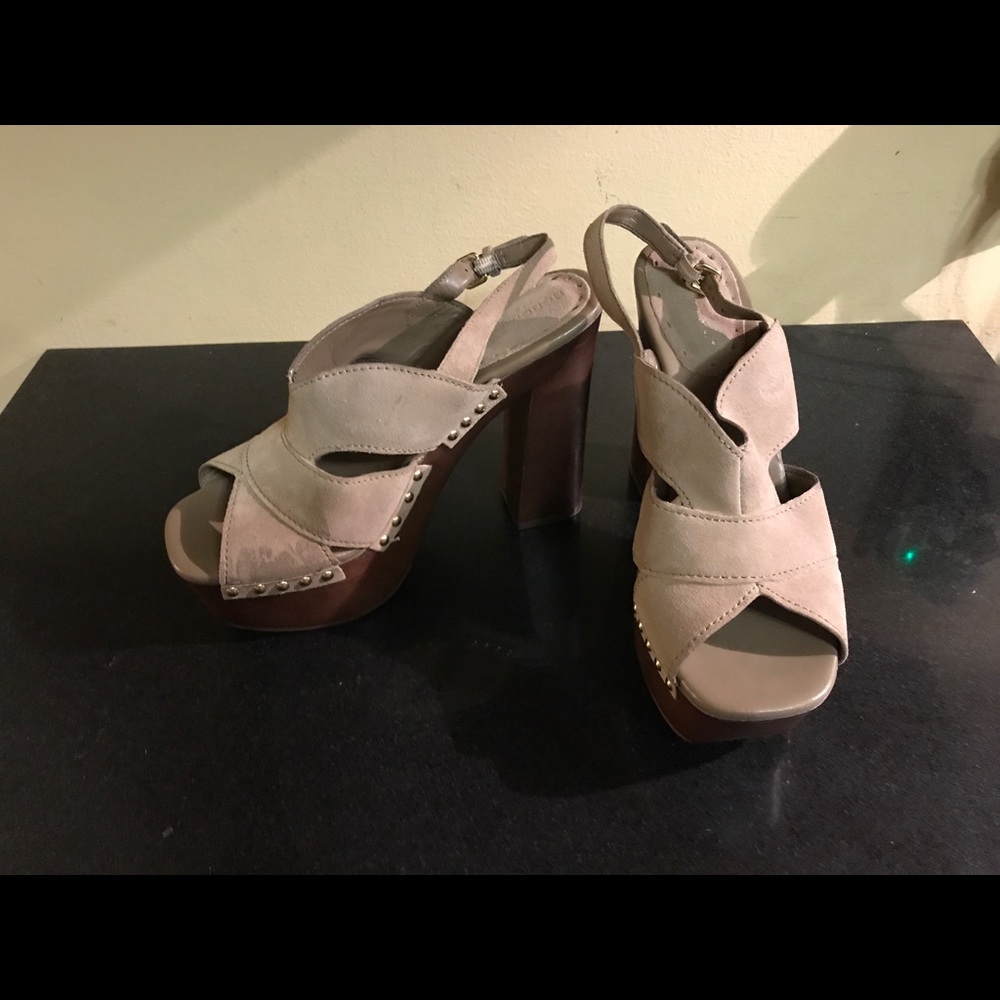 NWOT BCBG Suede Platform Wood Sandals