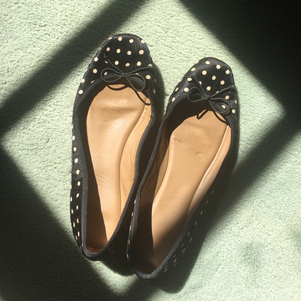 Ann Taylor calf hair flats