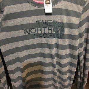 North face long sleeve shirt