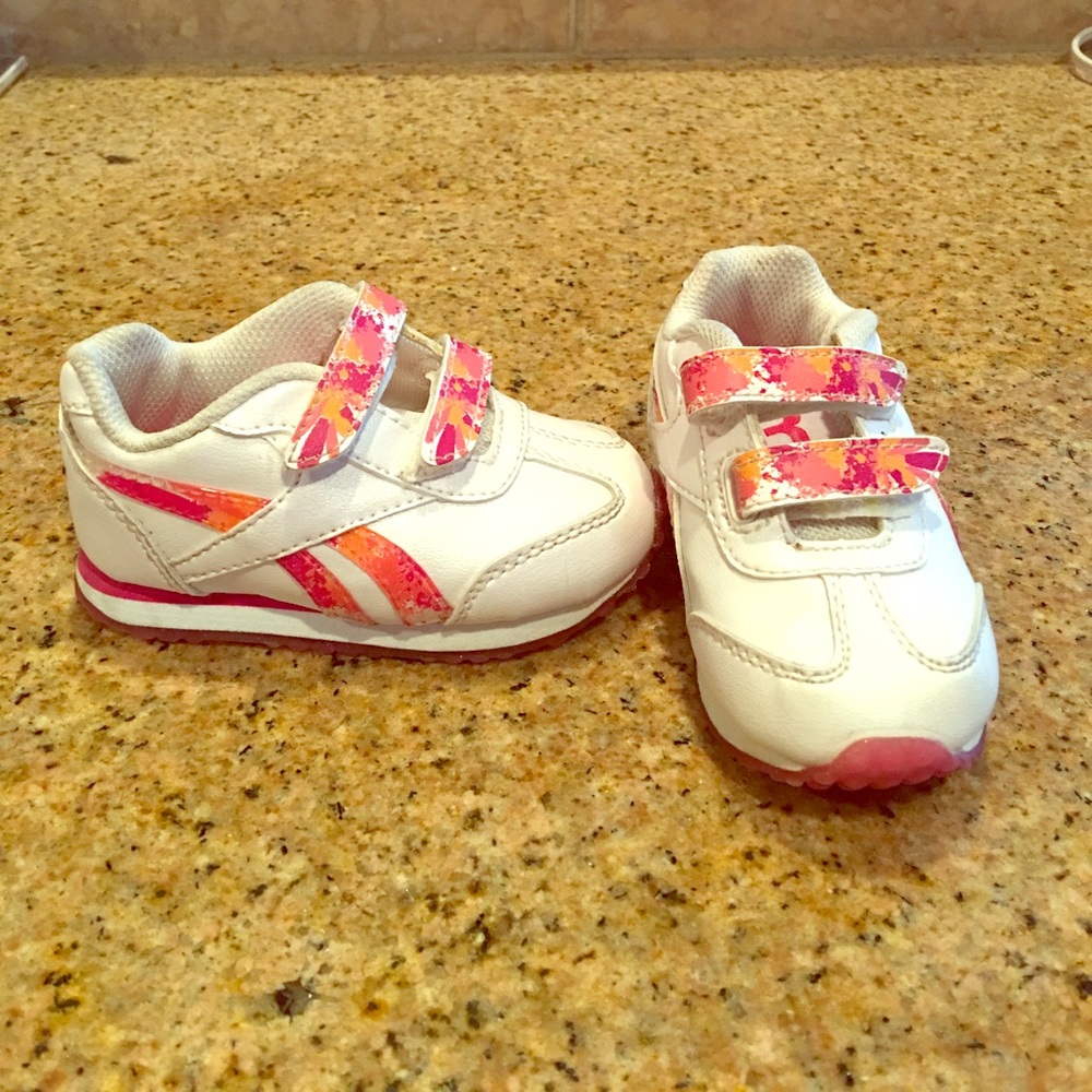Baby girl Reebok light up