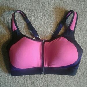NWOT Front Zip Champion C9 Sports Bra
