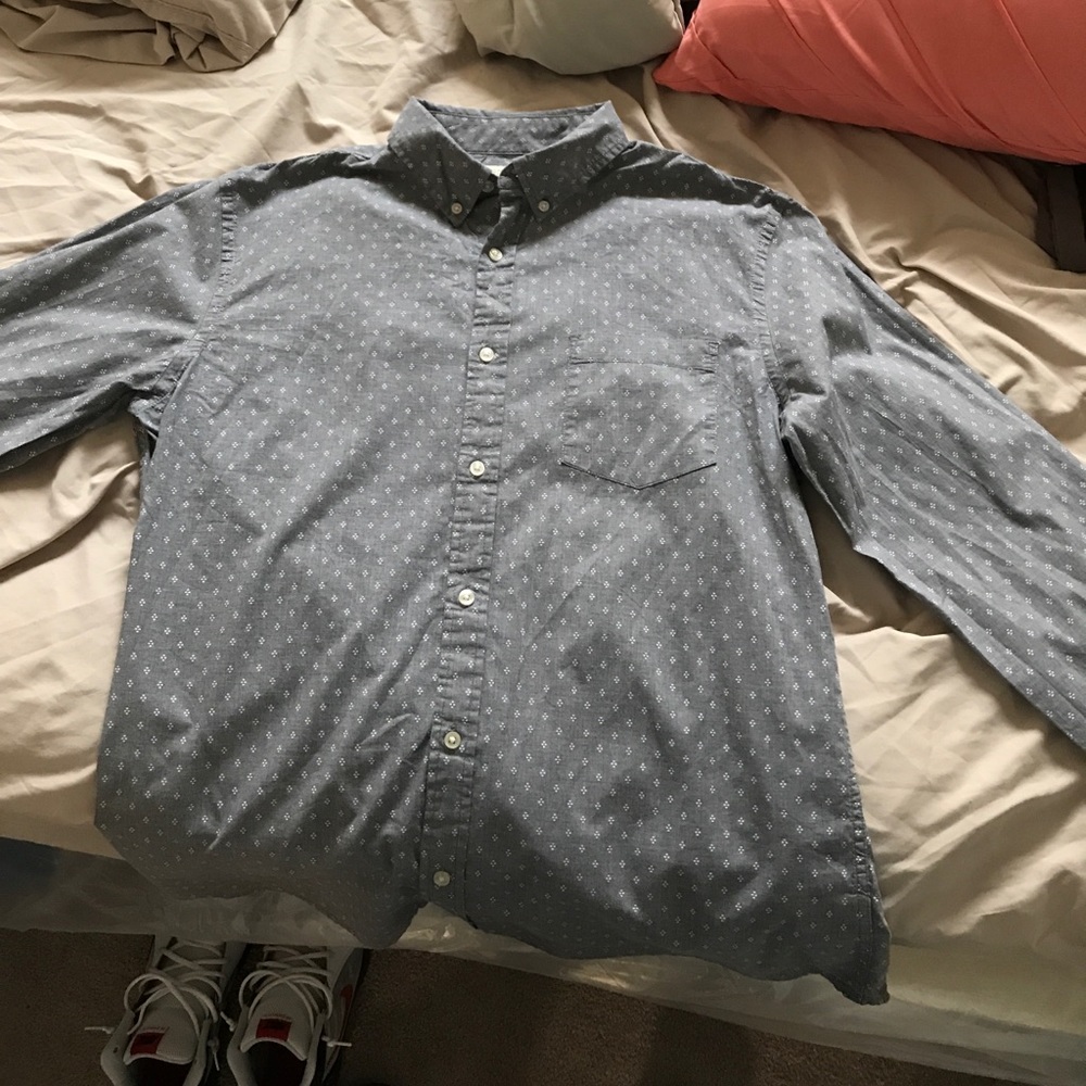 Long sleeve grey polo button up