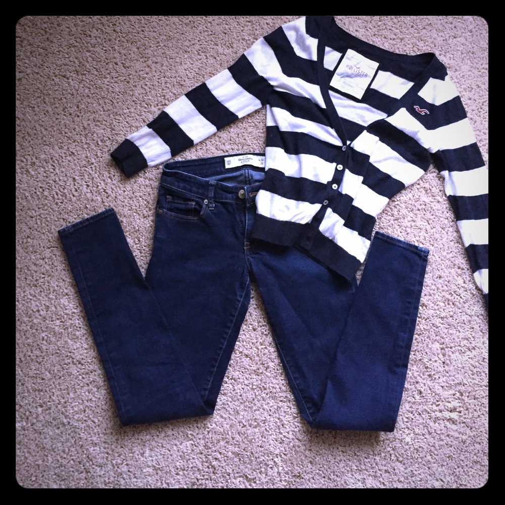 Abercrombie & Fitch Dark Wash Skinny Jeans.