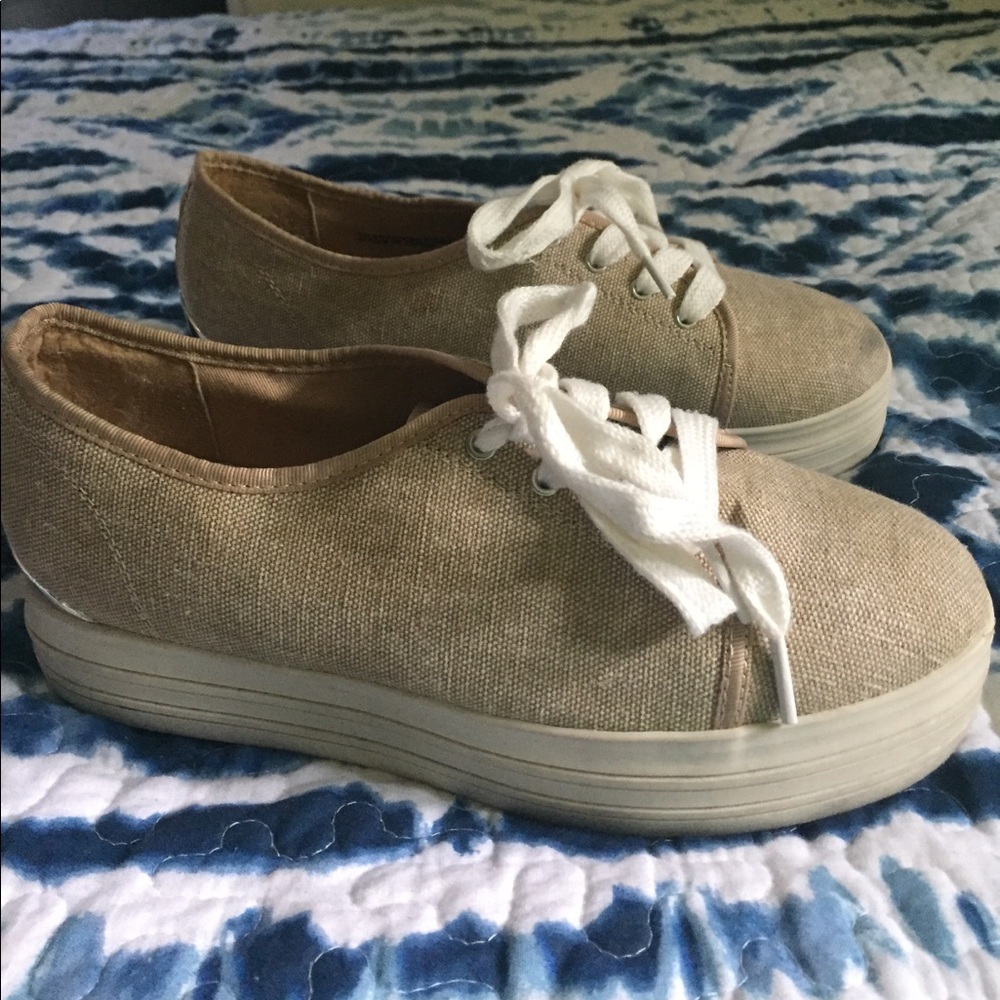 Dirty Laundry ™ platform sneakers Size 8