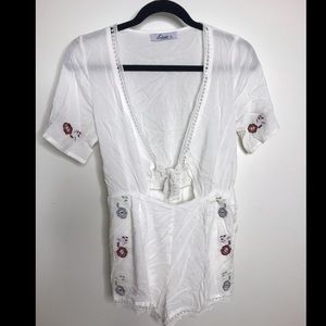 NA-KD luxe fashion label white floral tie romper