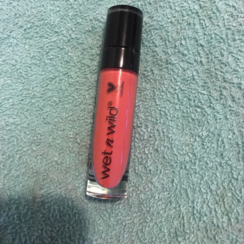 Wet and wild liquid lipstick | coral corruption