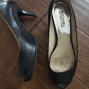Michael Kors heels 6.5