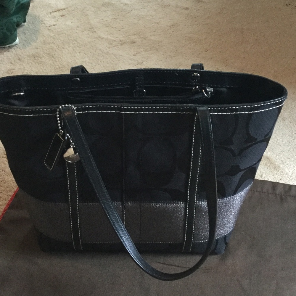 Coach Black & Silver small Tote 💯 % Authentic.