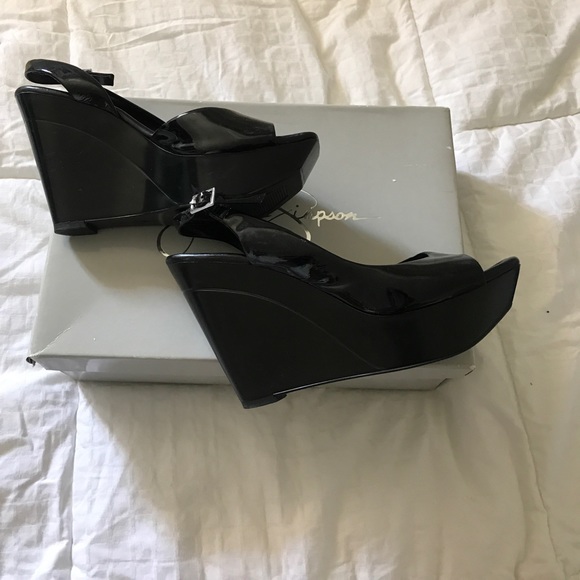 Jessica Simpson wedge heels - Picture 2 of 5