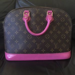 🎉Authentic LV Alma 🎉
