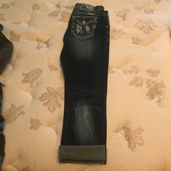 Capris - Picture 1 of 3